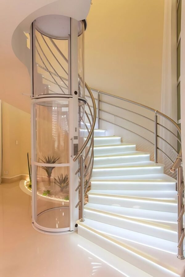 A sleek Vacuum Lift